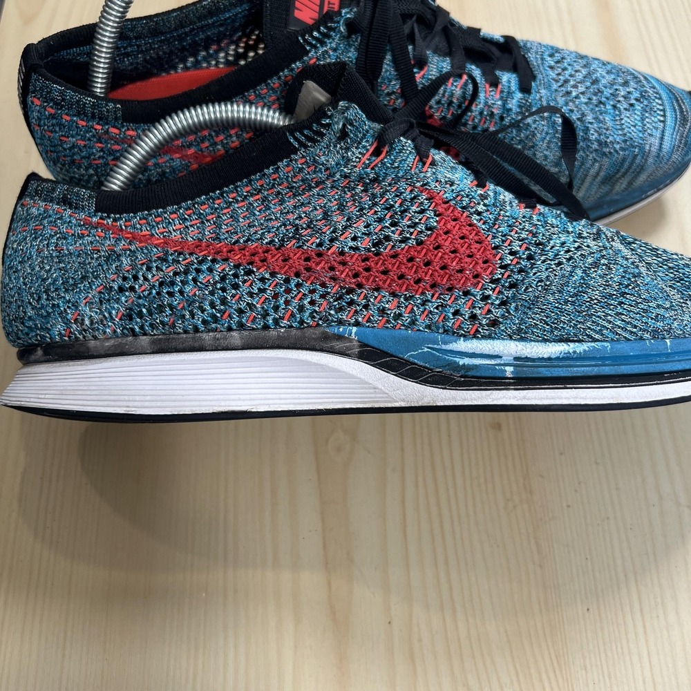 Nike Flyknit Racer Shoes Mens Size 11 Blue Red Knit Running Sneakers 526628-404 - Picture 4 of 8